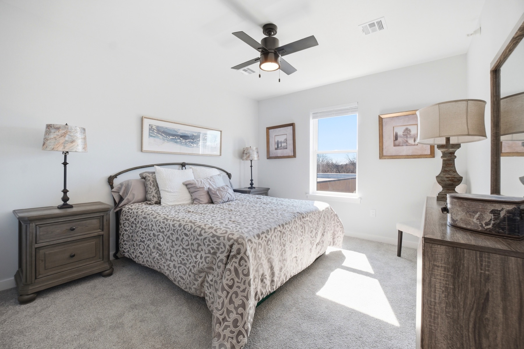 Primary bedroom — listing
